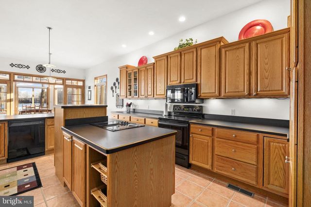 890 TALL PINES DR, Mineral, VA 23117