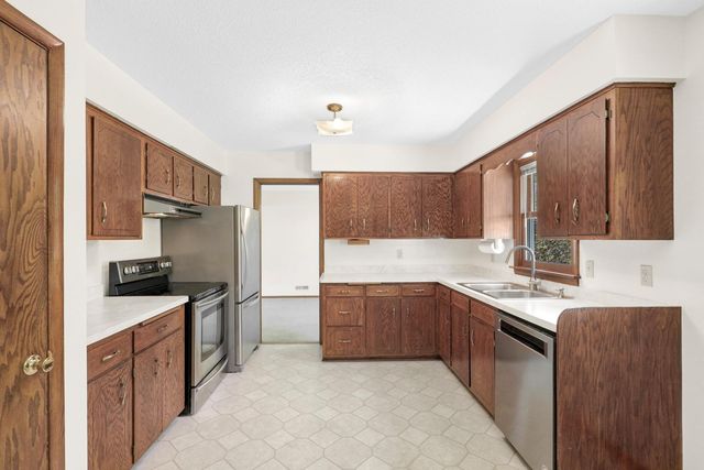 173 Yoho Drive, Anoka, MN 55303