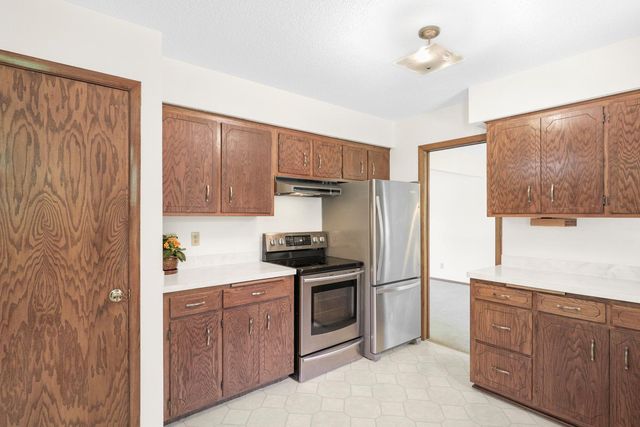 173 Yoho Drive, Anoka, MN 55303