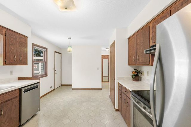 173 Yoho Drive, Anoka, MN 55303