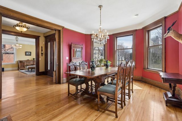 1900 Dupont Avenue S, Minneapolis, MN 55403