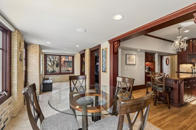 1900 Dupont Avenue S, Minneapolis, MN 55403