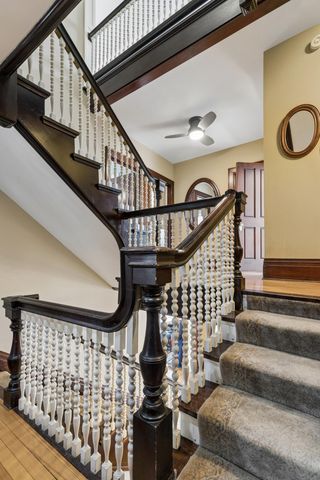 1900 Dupont Avenue S, Minneapolis, MN 55403