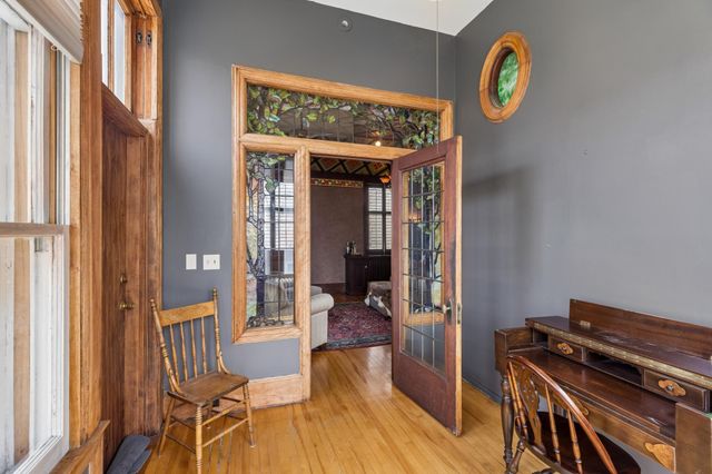 1900 Dupont Avenue S, Minneapolis, MN 55403
