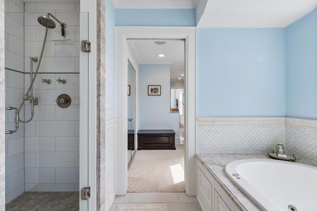 1900 Dupont Avenue S, Minneapolis, MN 55403
