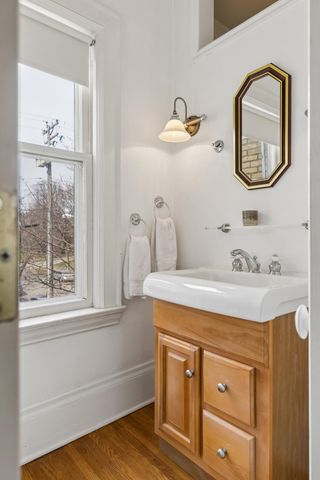 1900 Dupont Avenue S, Minneapolis, MN 55403