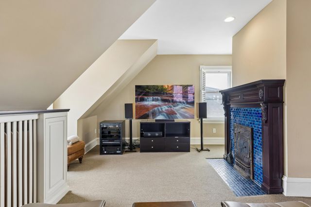 1900 Dupont Avenue S, Minneapolis, MN 55403