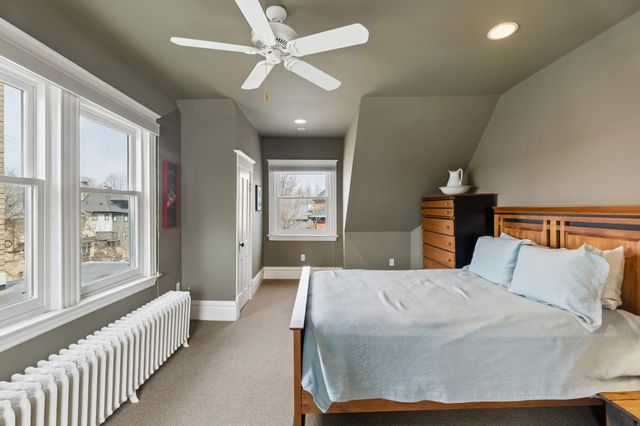1900 Dupont Avenue S, Minneapolis, MN 55403