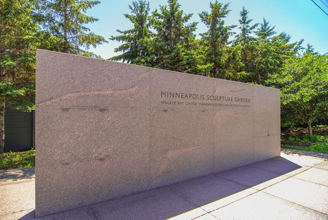 1900 Dupont Avenue S, Minneapolis, MN 55403
