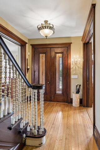 1900 Dupont Avenue S, Minneapolis, MN 55403