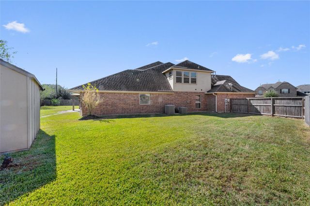 2411 Linden Bluff Court, Sugar Land, TX 77479