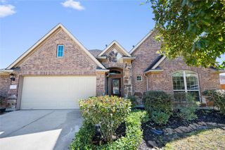2411 Linden Bluff Court, Sugar Land, TX 77479