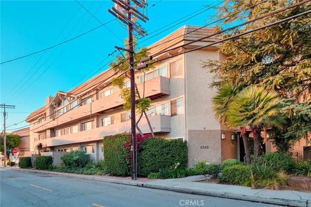2345 Roscomare Road 302, Los Angeles, CA 90077