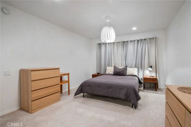 2345 Roscomare Road 302, Los Angeles, CA 90077
