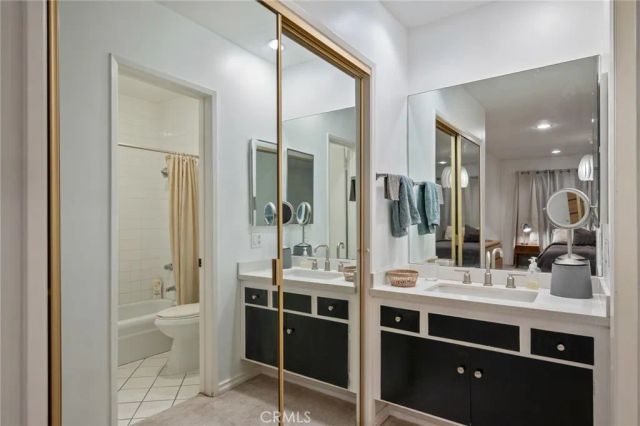 2345 Roscomare Road 302, Los Angeles, CA 90077