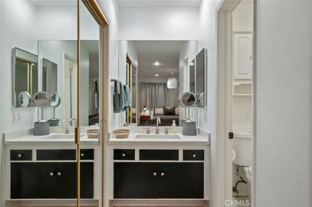 2345 Roscomare Road 302, Los Angeles, CA 90077