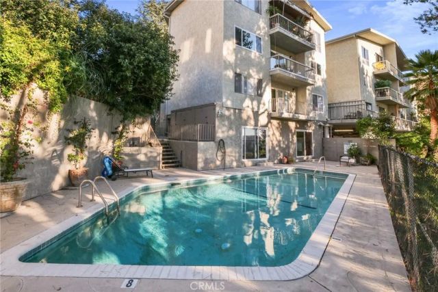 2345 Roscomare Road 302, Los Angeles, CA 90077
