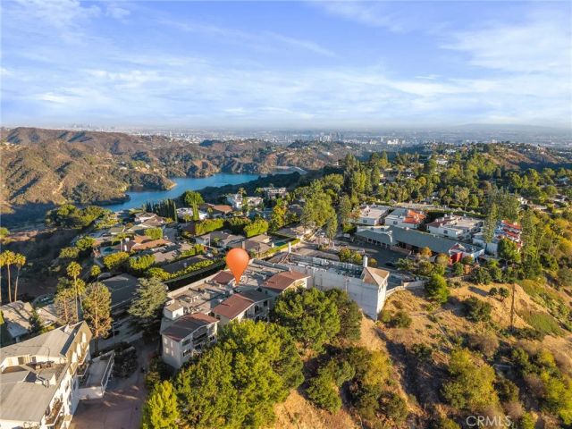 2345 Roscomare Road 302, Los Angeles, CA 90077