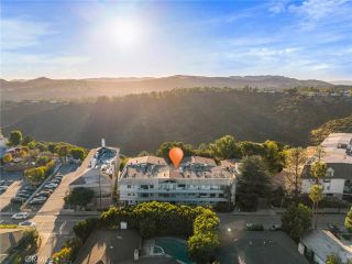 2345 Roscomare Road 302, Los Angeles, CA 90077