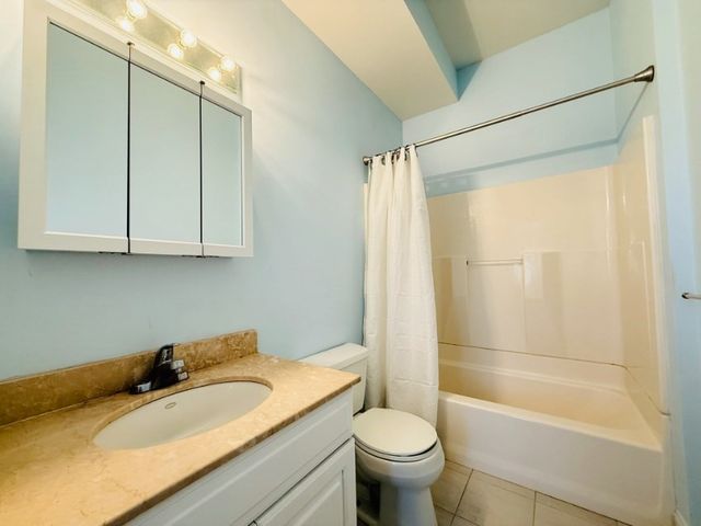 31 Elmwood St 31, Newton, MA 02458