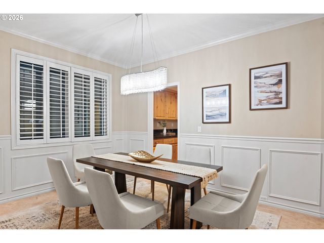 14992 Sw LOOKOUT Dr, Portland, OR 97224