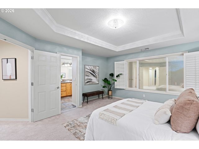 14992 Sw LOOKOUT Dr, Portland, OR 97224