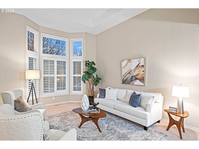 14992 Sw LOOKOUT Dr, Portland, OR 97224