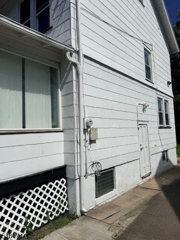 1525 Bond St, Hillside Twp., NJ 07205