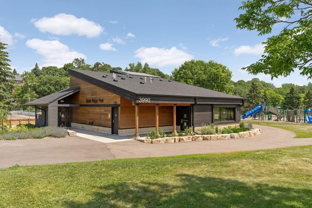 4089 Pennsylvania Avenue, Eagan, MN 55123