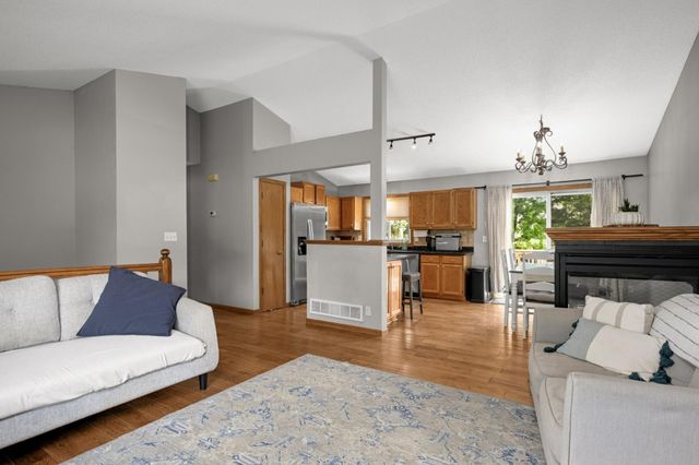4089 Pennsylvania Avenue, Eagan, MN 55123