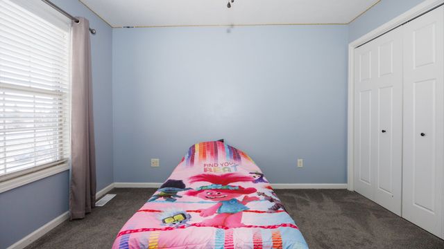 1517 Kell Avenue, Bloomington, IL 61705