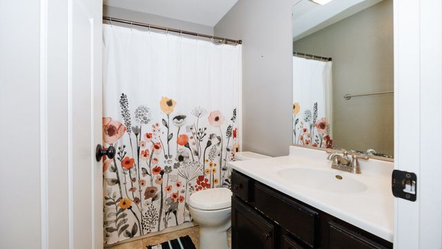 1517 Kell Avenue, Bloomington, IL 61705