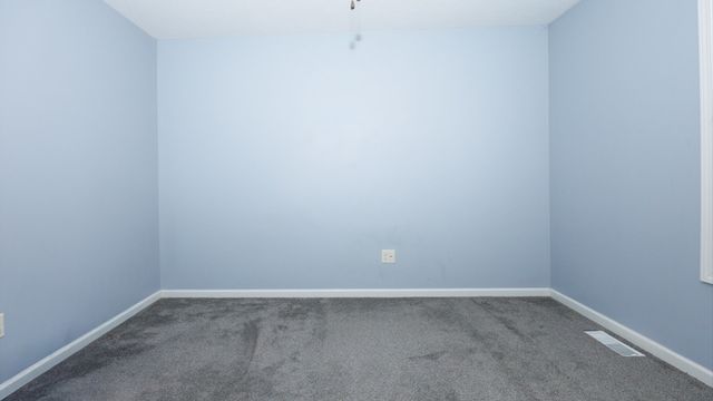 1517 Kell Avenue, Bloomington, IL 61705