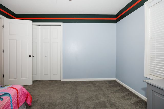 1517 Kell Avenue, Bloomington, IL 61705