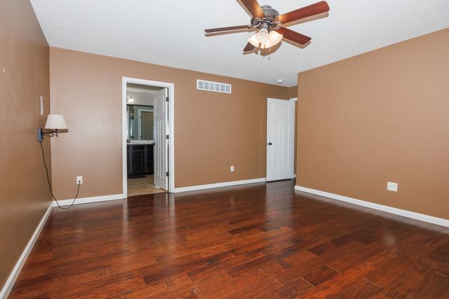 1517 Kell Avenue, Bloomington, IL 61705