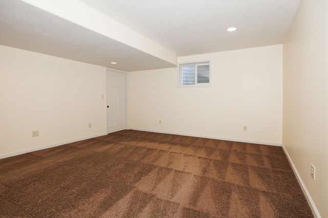 1517 Kell Avenue, Bloomington, IL 61705