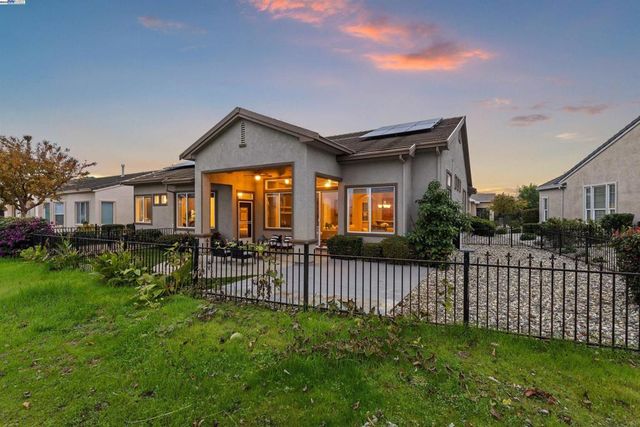 1507 Bismarck Ln, Brentwood, CA 94513