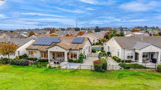 1507 Bismarck Ln, Brentwood, CA 94513