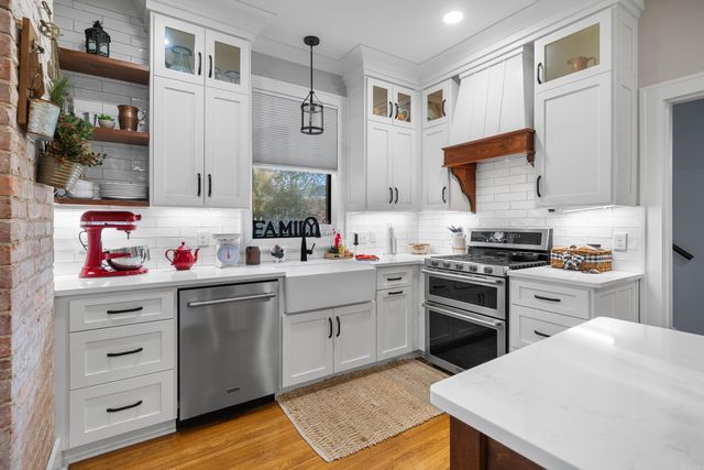 719 Prospect, Hot Springs National Park, AR 71901