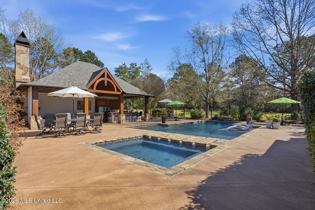 429 Cherry Hill Drive, Madison, MS 39110