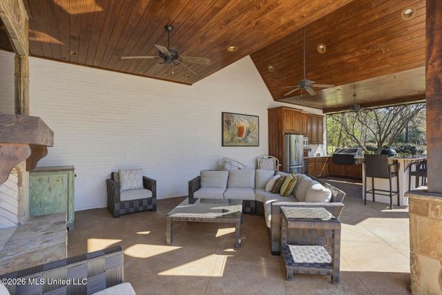 429 Cherry Hill Drive, Madison, MS 39110