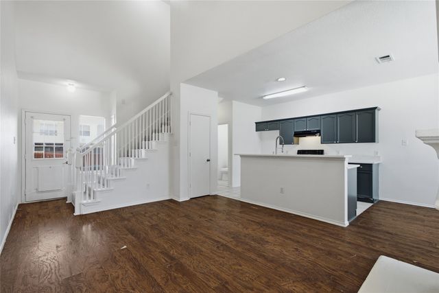 1504 Park Lane Drive, Lewisville, TX 75067