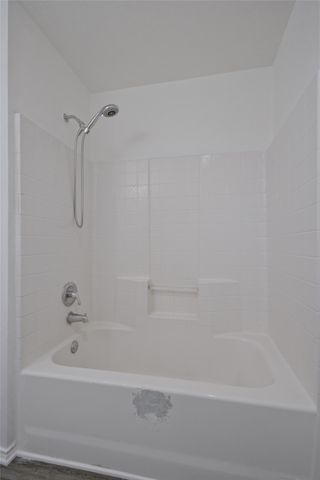 1504 Park Lane Drive, Lewisville, TX 75067