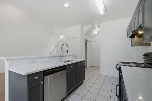 1504 Park Lane Drive, Lewisville, TX 75067