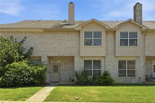 1504 Park Lane Drive, Lewisville, TX 75067