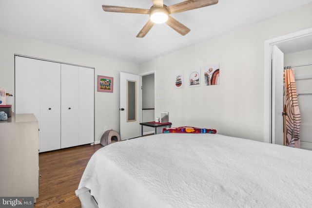 2046 GOLF COURSE DR, Reston, VA 20191