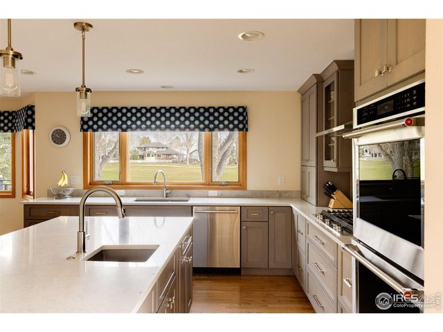 567 Manorwood Ln, Louisville, CO 80027