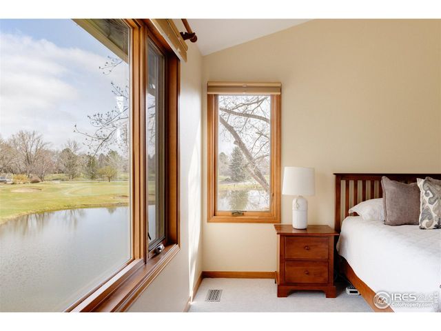 567 Manorwood Ln, Louisville, CO 80027