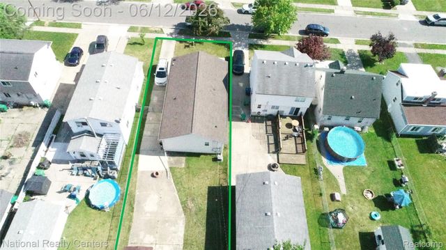 28802 Birchlawn Street, Garden City, MI 48135