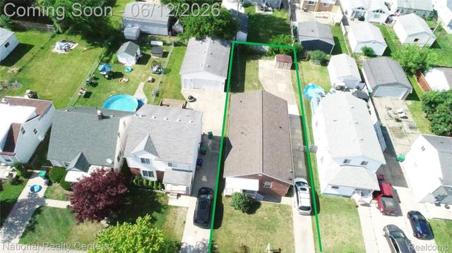 28802 Birchlawn Street, Garden City, MI 48135